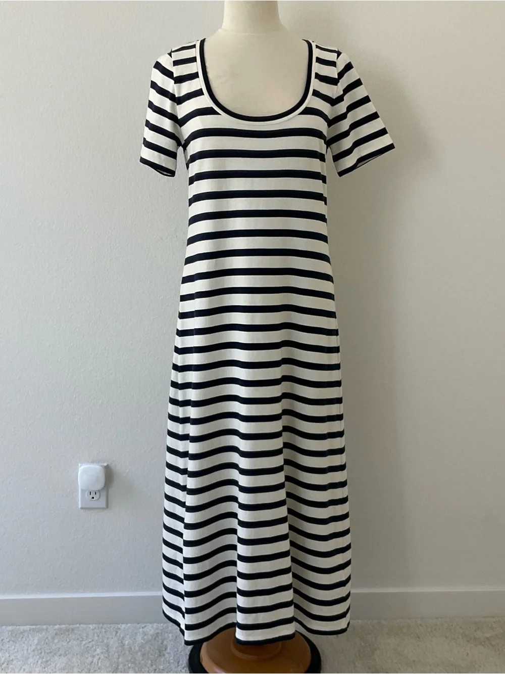 J. Crew Striped Scoop Neck Navy & White Short Sleeve Maxi Dress M